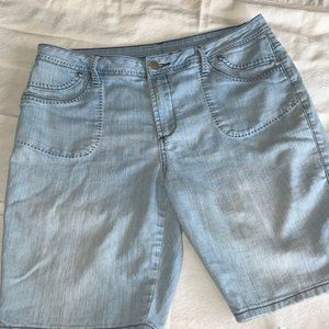 PASSPORTS. SHORTS. SIZE 12